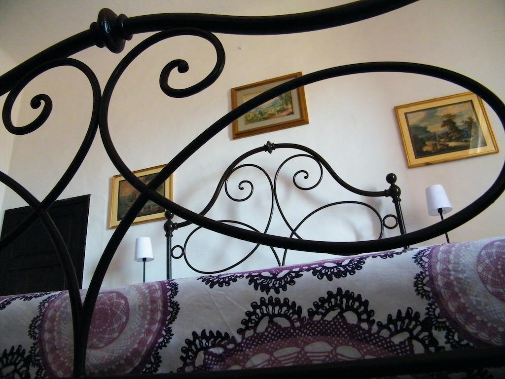 B&B Il Glicine Montefollonico Quarto foto