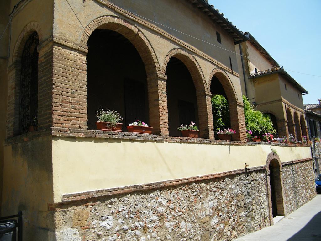 B&B Il Glicine Montefollonico Exterior foto